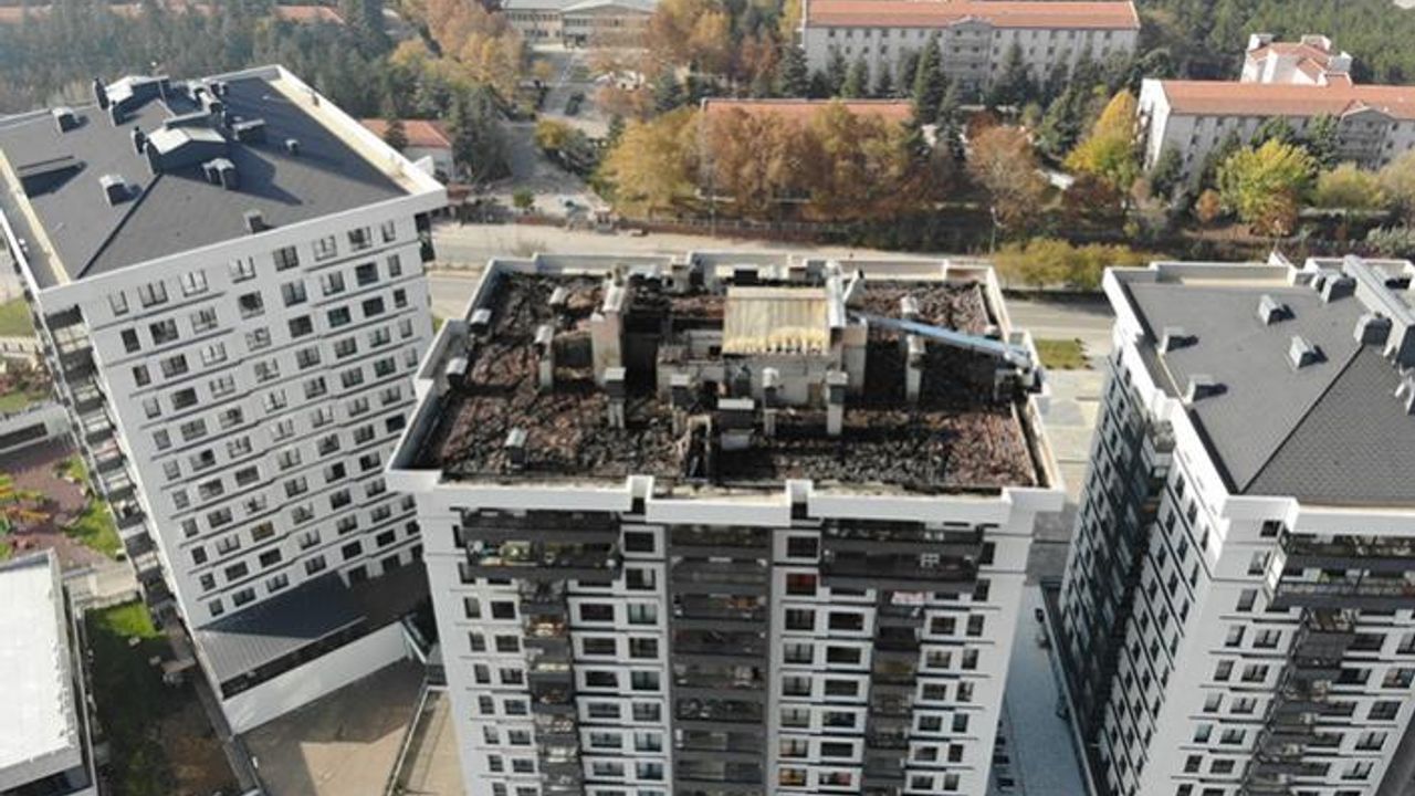 Eskişehir'de kapıcının yaktığı binadaki hasar gün ağarınca ortaya çıktı