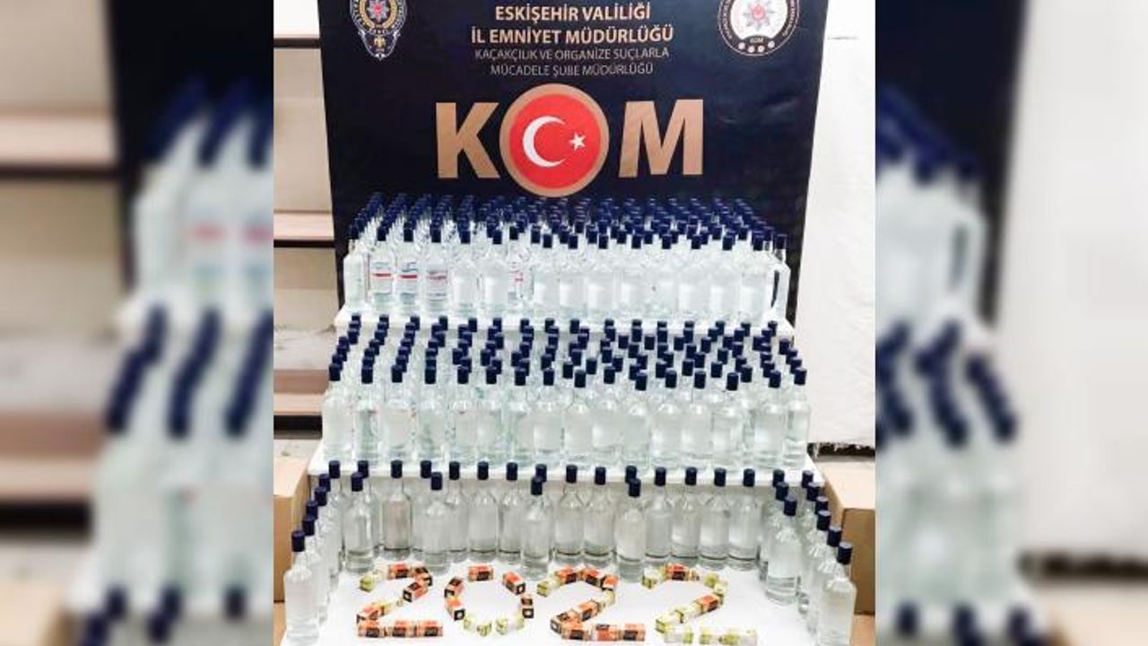 Alkol yapımında kullanılan 400 litre etil alkol ele geçirildi