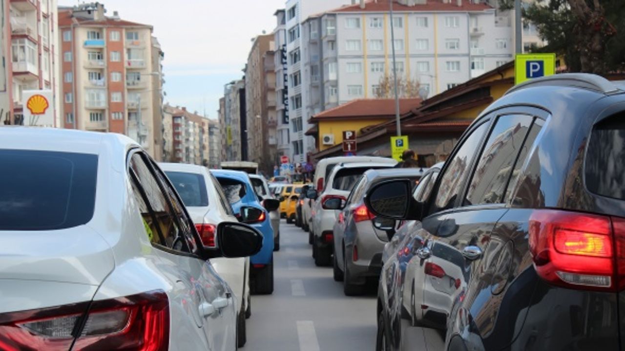 Eskişehir’de trafiğe kayıtlı araç sayısı 310 bin 588 oldu