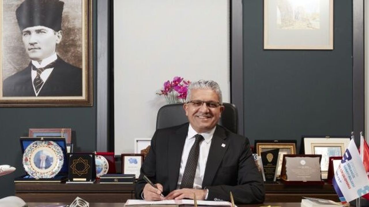 Küpeli: "Büyük Zaferin 100. yılını gururla kutluyoruz"