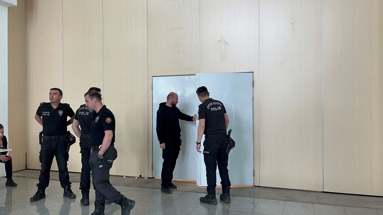 Türkiye'ye getirilen yurt dışı oyları 5 kilitli çelik kapıyla korunuyor