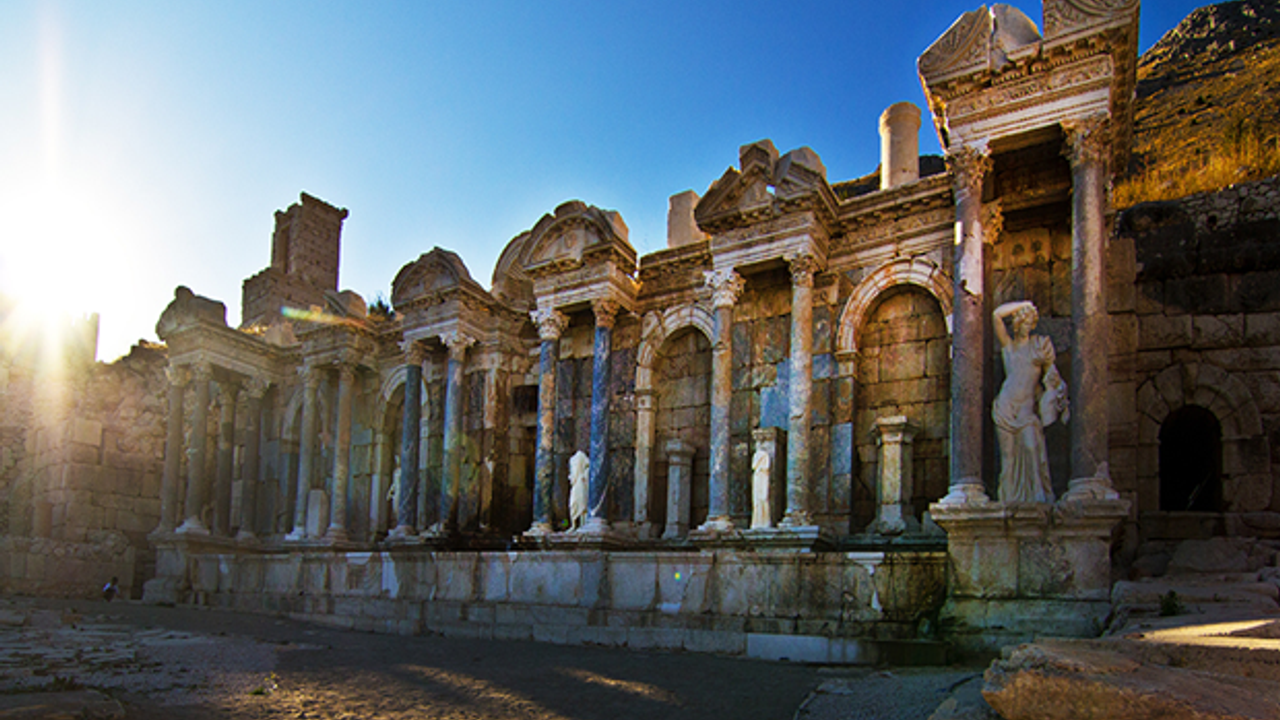 Burdur'da bulunan 'Sagalassos Antik Kenti' ilgi çekiyor