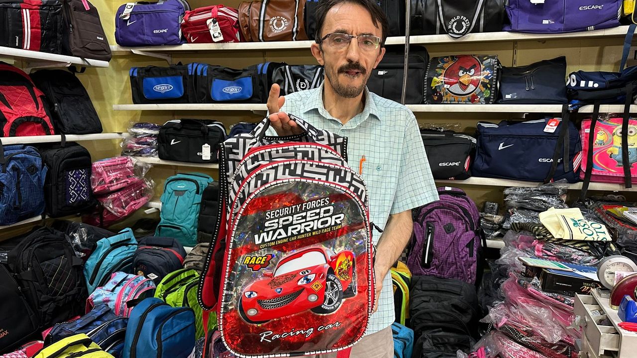 Okul çantalarının satışı hızlandı