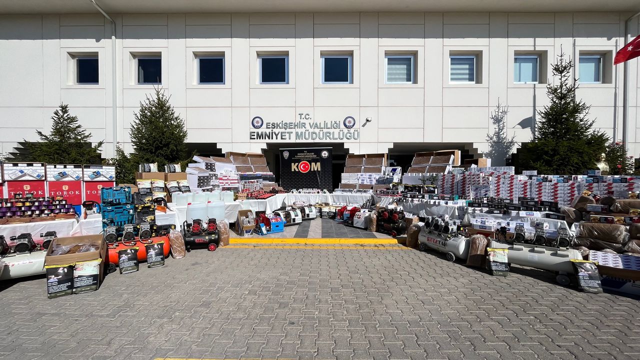 Eskişehir’de son 1 ayda 5 milyon TL değerinde kaçak ürün ele geçirildi