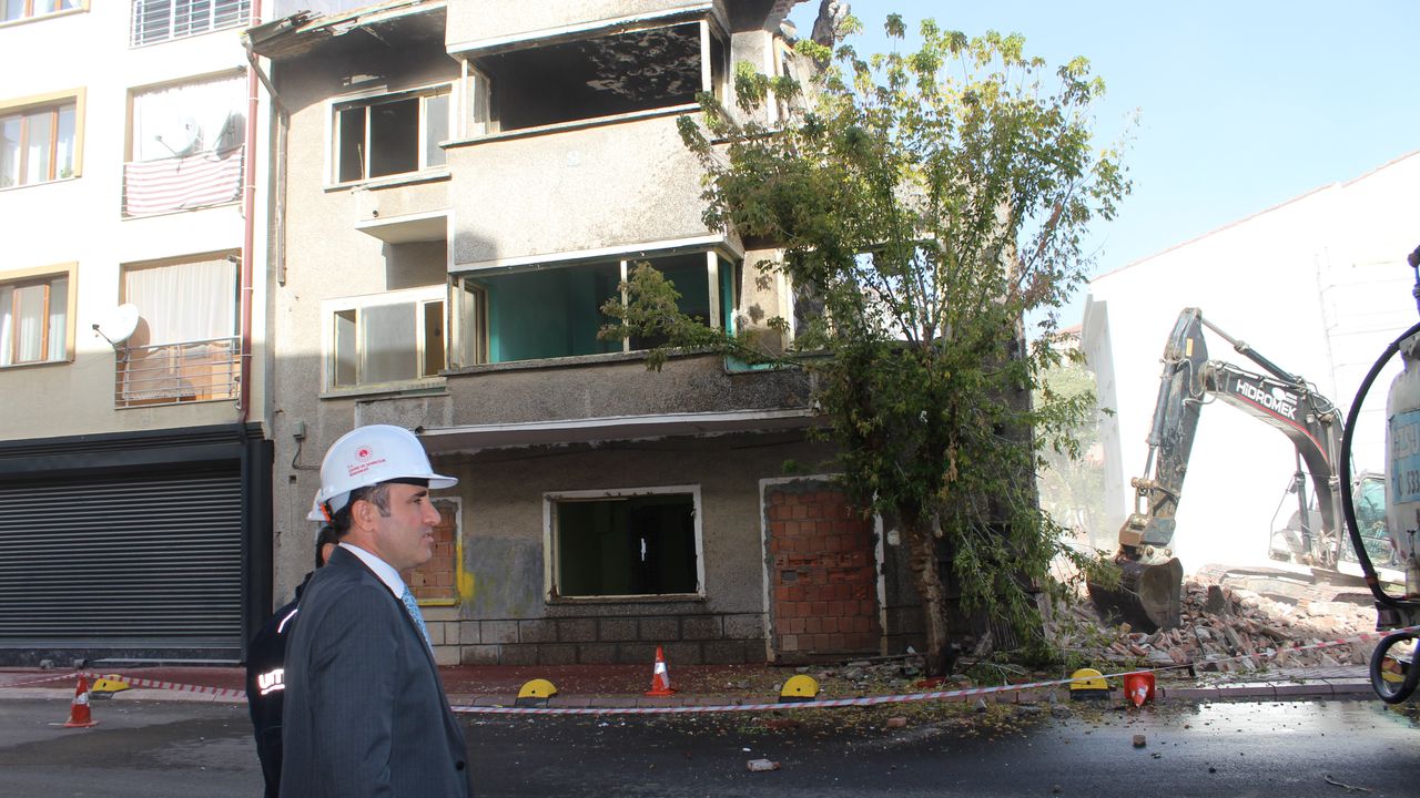 Eskişehir'de 5 bin 258 adet riskli yapının yıkımı tamamlandı