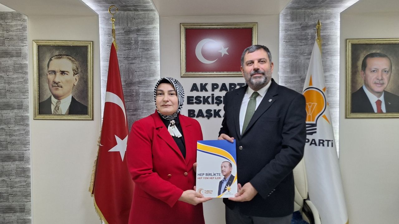AK Parti Eskişehir'de ilk kadın aday adayı Feriha Ertorun oldu