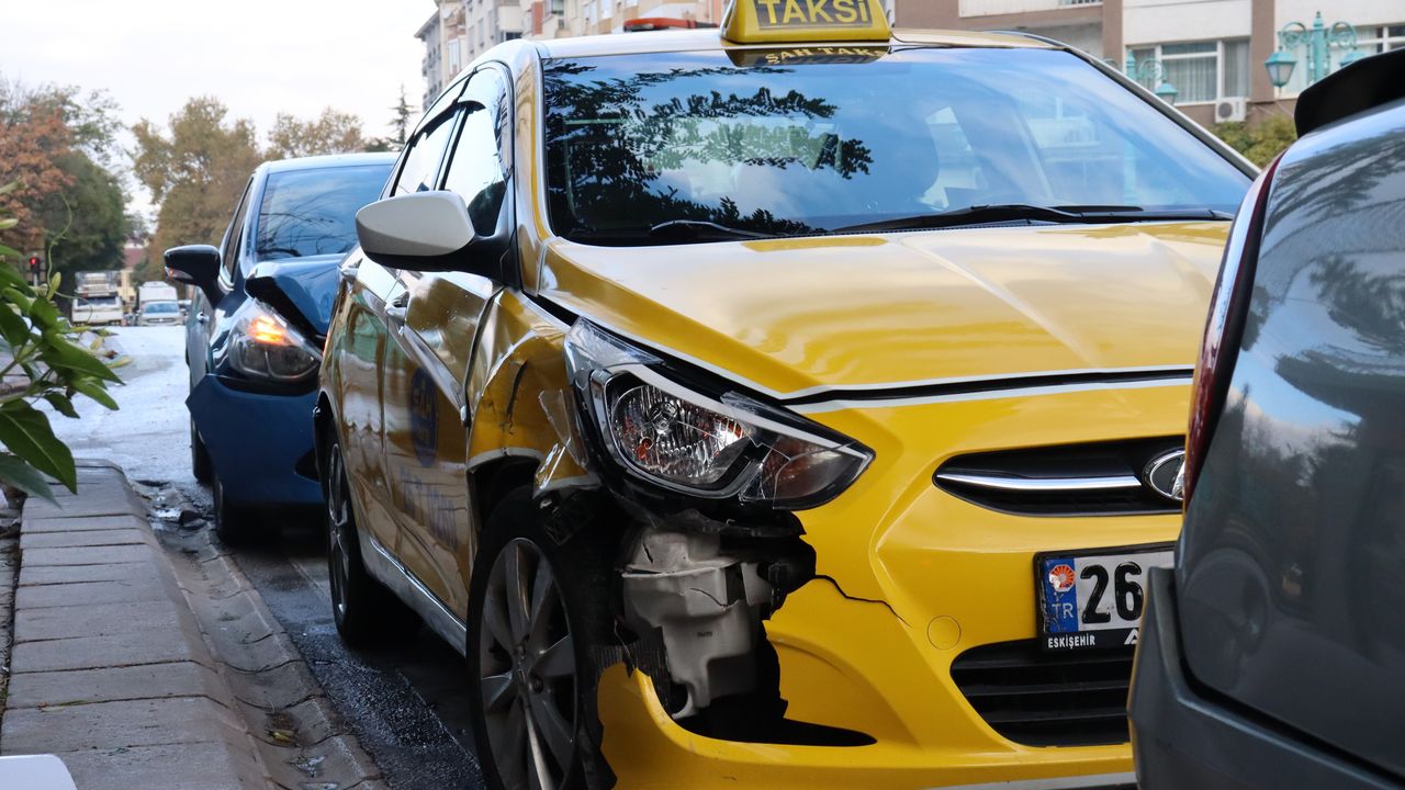 Eskişehir'de zincirleme trafik kazası