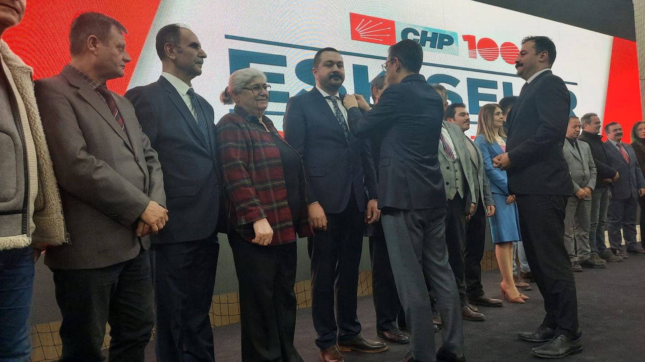 DSP ve İYİ Parti'den istifa edip, CHP'ye geçtiler