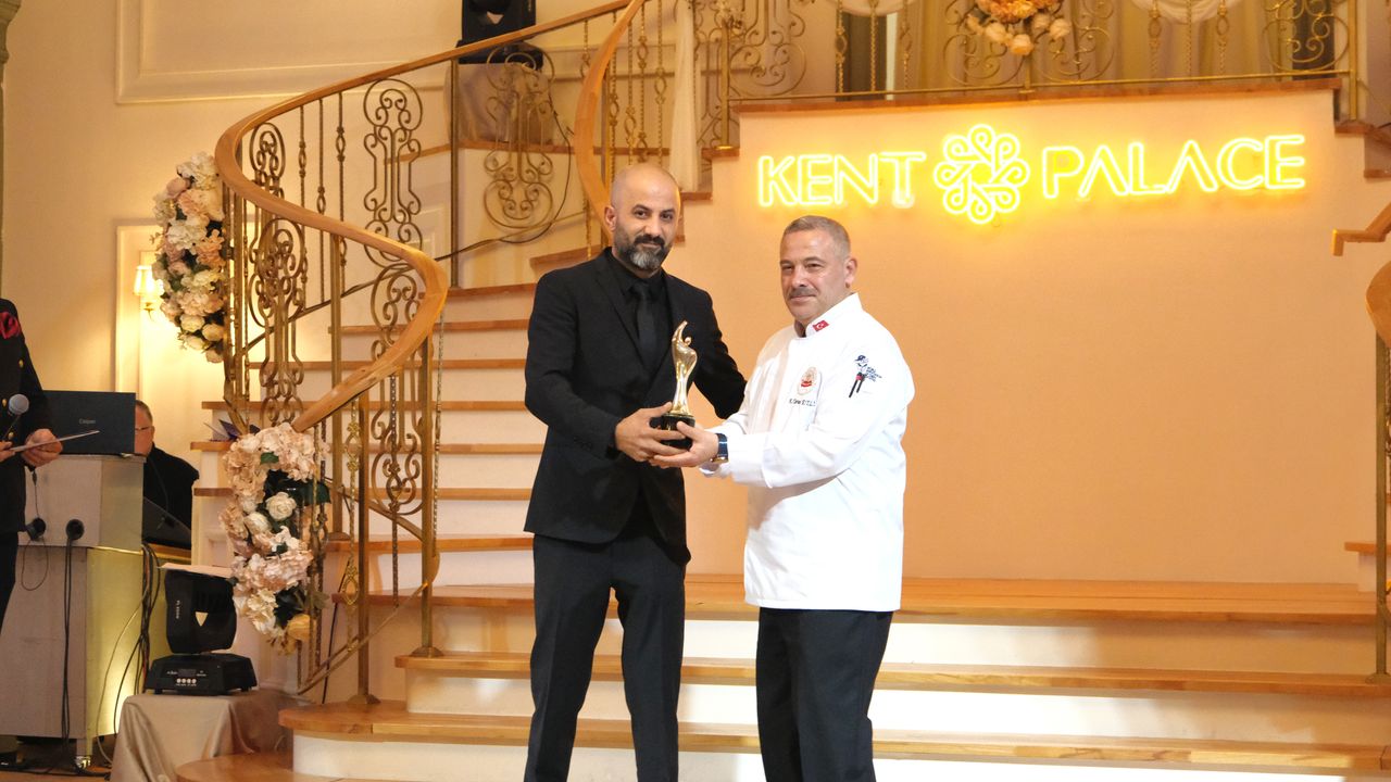 'Gorill Burger House En İyi Şef Ödülü'nün sahibi Ahmet Turan Etli