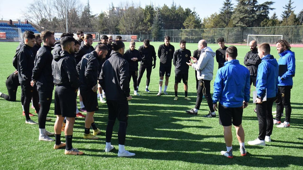 Anadolu Üniversitesi Spor Kulübü 4 transferini daha duyurdu