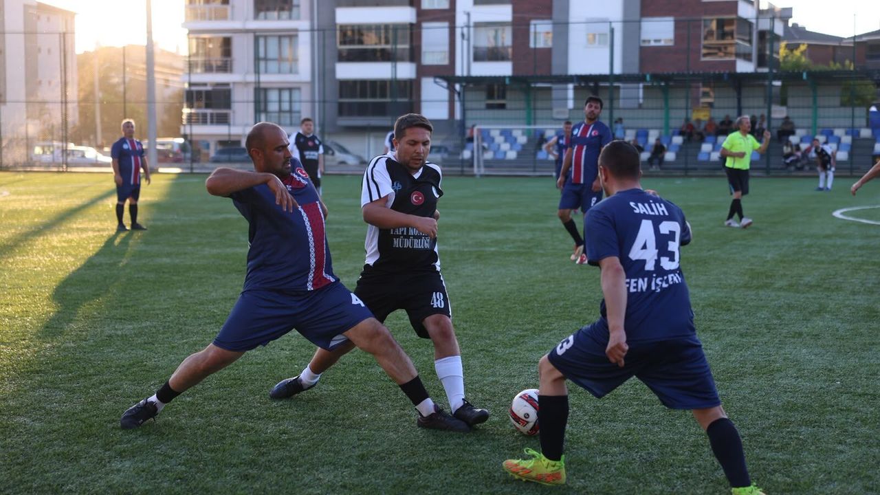 Odunpazarı Belediyesi birimler arası futbol turnuv