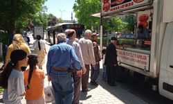Eskişehir’de vatandaşlara lokma dağıtıldı