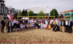 Plaj voleybolu festivali başladı