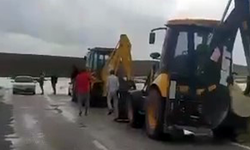 Günyüzü'nde sel sonrası karayolu ulaşıma kapandı