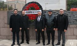 Eskişehirspor Yönetimi 10 Kasım törenlerine katıldı