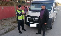 Eskişehir'de jandarma ekipleri okul servislerine denetimlerini sürdürüyor