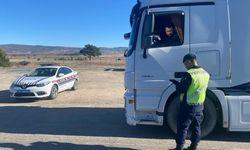 Jandarma 237 sürücüye 415 bin 298 TL para cezası kesti