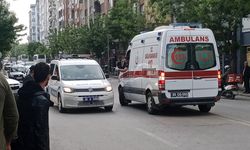 Eskişehir'de motosiklet bisiklete çarptı: 2 yaralı