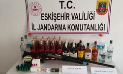 Eskişehir'de kaçak alkol satan şahsa jandarma operasyonu