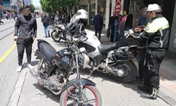 Eskişehir'de 52 motosiklet ve motorlu bisiklet sürücüsüne işlem uygulandı