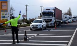 Trafik denetimlerinde 20 bin 949 sürücü kontrol edildi