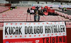 "Kucak Dolusu Hayaller" projesi ile 500’den fazla çocuk Eskişehirspor ile buluştu