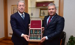 Hulusi Akar’dan Anadolu Üniversitesi’ne ziyaret