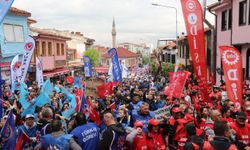 Eskişehir’de 1 Mayıs İşçi Bayramı coşkulu kalabalıkla kutlandı