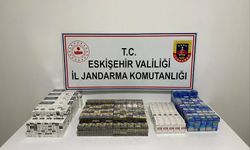 Eskişehir’de motosikletle taşınan 1100 kaçak sigara yakalandı