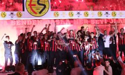 Eskişehirspor'un şampiyonluk kutlaması coşkuyla gerçekleşti