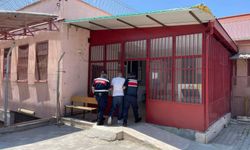 Sivrihisar’da Jandarma Uygulamasında Yakalandı: 20 Yıl Hapis Cezasıyla Aranıyordu