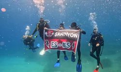 Eskişehirsporlu dalgıçlardan 26 metrede şampiyonluk kutlaması