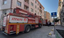 Zemin katta yangın çıktı 4 katlı bina boşatıldı