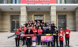 TEKNOFEST’te Derece Alan Eskişehirli Öğrencilerden Vali Aksoy’a Ziyaret