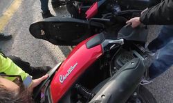 Eskişehir’de Trafik Kazası: Motosiklet Otomobilin Altına Sıkıştı