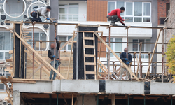 Eskişehir’de İnşaatlarda Tehlikeli Çalışma: Önlemsiz İşçiler Korkuttu