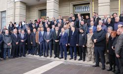 Valilik Önünde Veda Töreni Düzenlendi