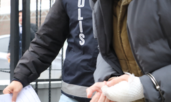 Eskişehir’de Üvey Oğlu Tarafından Bıçaklanan Adam Hayatını Kaybetti