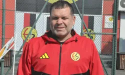 Eskişehirspor Teknik Direktörü Şapçı: "Farklı bir galibiyet elde ettik"