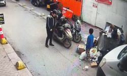 Üşüyen Çocuğa Montunu Veren Kurye Sosyal Medyada Gönülleri Isıttı