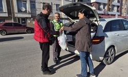 İhtiyaç sahibi vatandaşlar hayırseverlerin katkısıyla iftar yapıyor