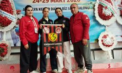 Eskişehirli karateciler Türkiye Şampiyonası'ndan madalyalarla döndü
