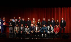 Eskişehir’de Sporun Yıldızları Ödüllerle Taçlandırıldı