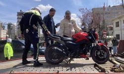 Gürültülü egzoz kullanan motosikletliye rekor ceza