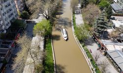 Porsuk Çayı Çamur Rengiyle Turistleri Hayal Kırıklığına Uğrattı