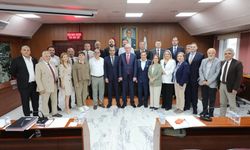 Başkan Kurt ve CHP’li meclis üyelerinden Özgür Özel’e net destek
