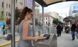 Eskişehir Türkiye'nin en ucuz öğrenci abonmanı sunan ilk 4 şehri arasında yer aldı