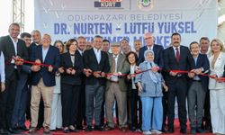Odunpazarı Belediyesi modern Alzheimer merkezini Özgür Özel’in katılımıyla açtı