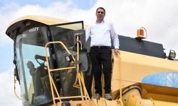 Beylikova Belediyesi tarım arazilerinde hububat hasadı yüksek verimle başladı.