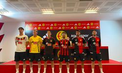 Eskişehirspor Yeni Sezon Formalarını Tanıttı: İşte 5 Yeni Tasarım